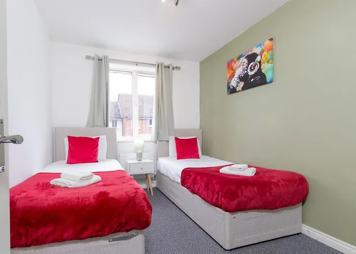 2-Br Executive En-Suite Apartment By Mbiz