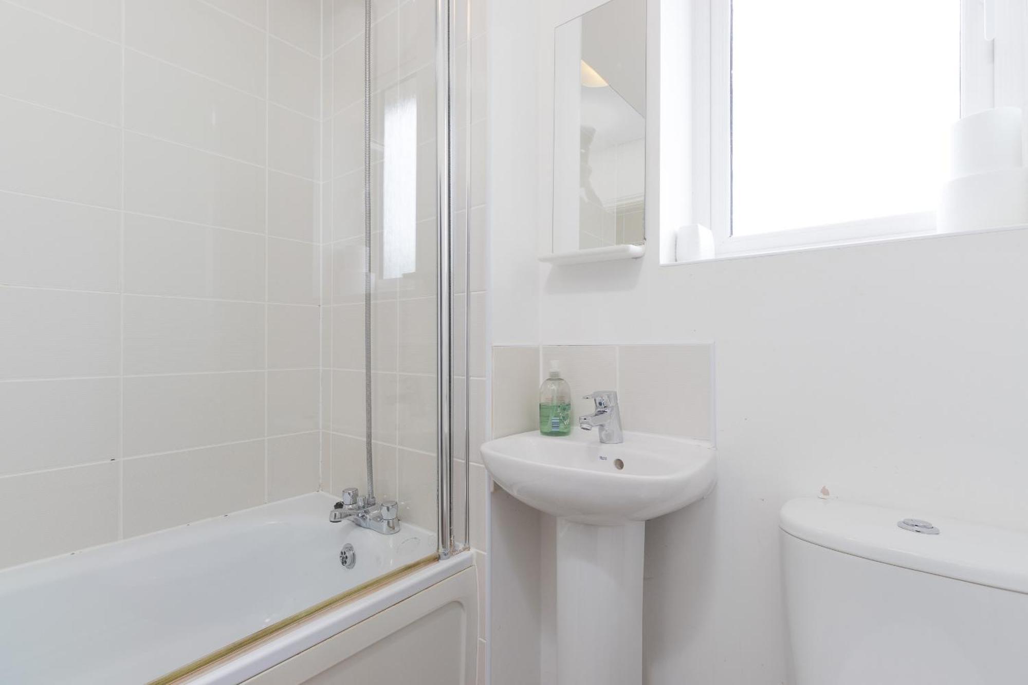 Apartment 2-br Executive En-suite By Mbiz