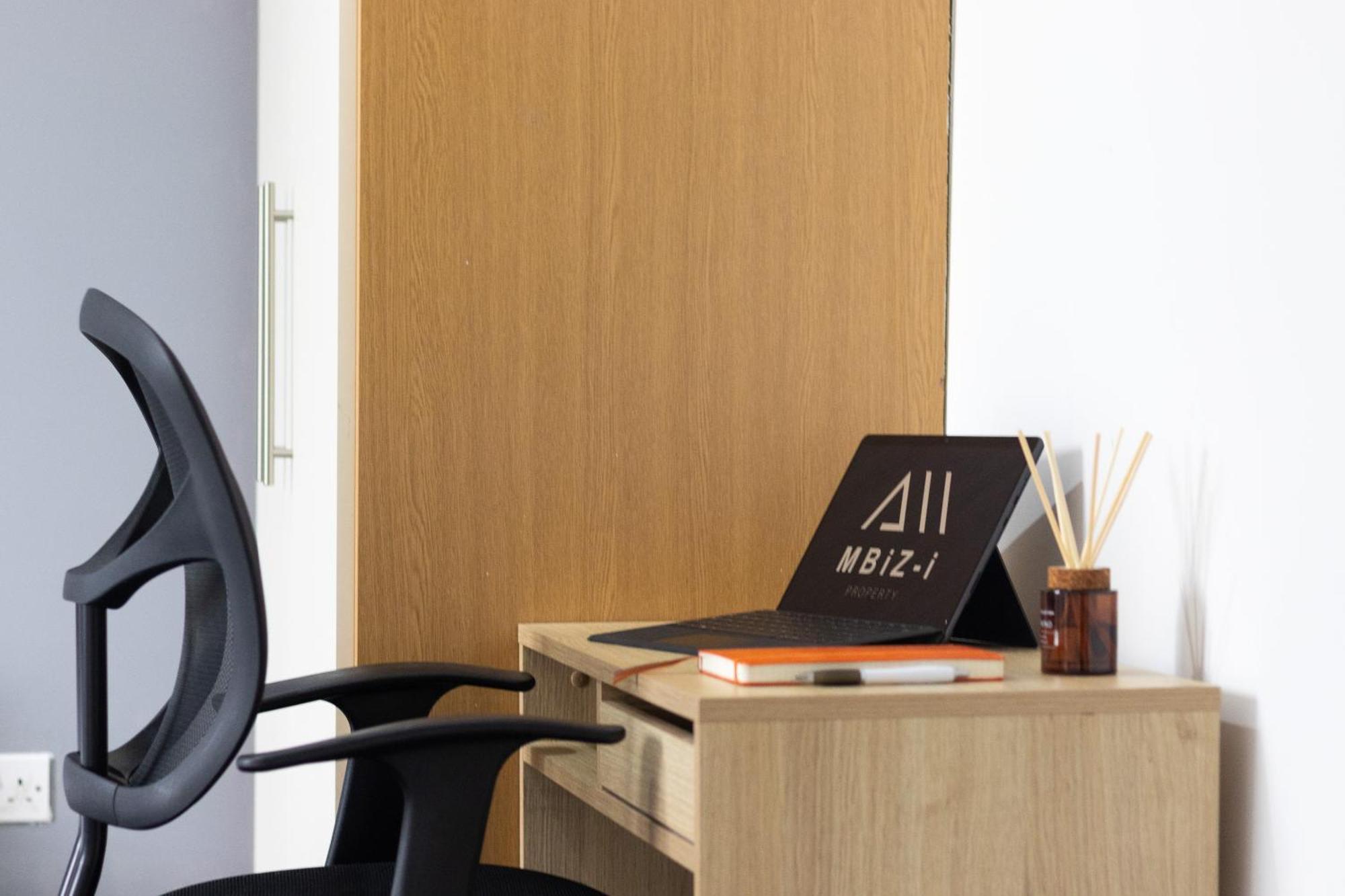 Apartment 2-br Executive En-suite By Mbiz Coventry